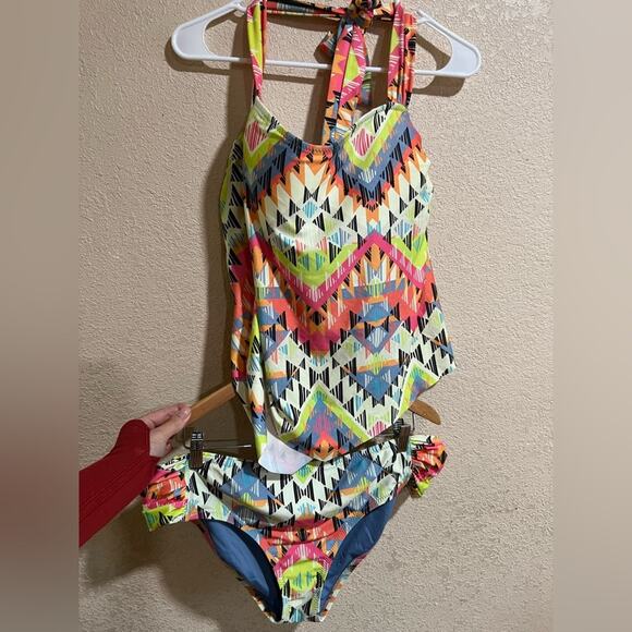 BECCA geometric bathing suit - halter top high waist ruched bottom plus size 1X - Picture 1 of 10